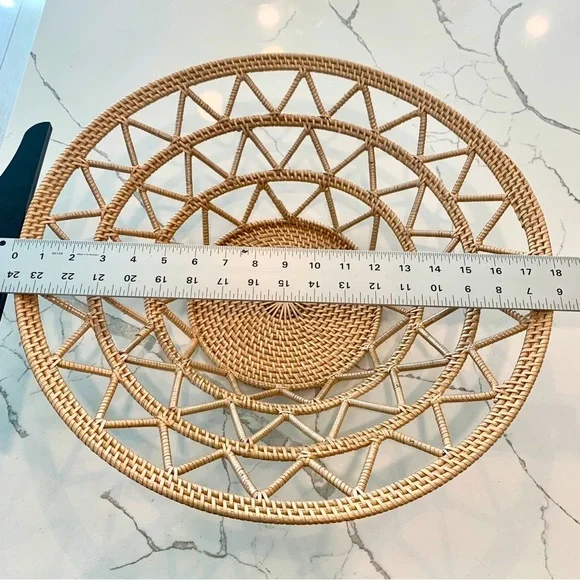 18” Crate & Barrel Crete Large Woven Rattan Basket Fruit Decor